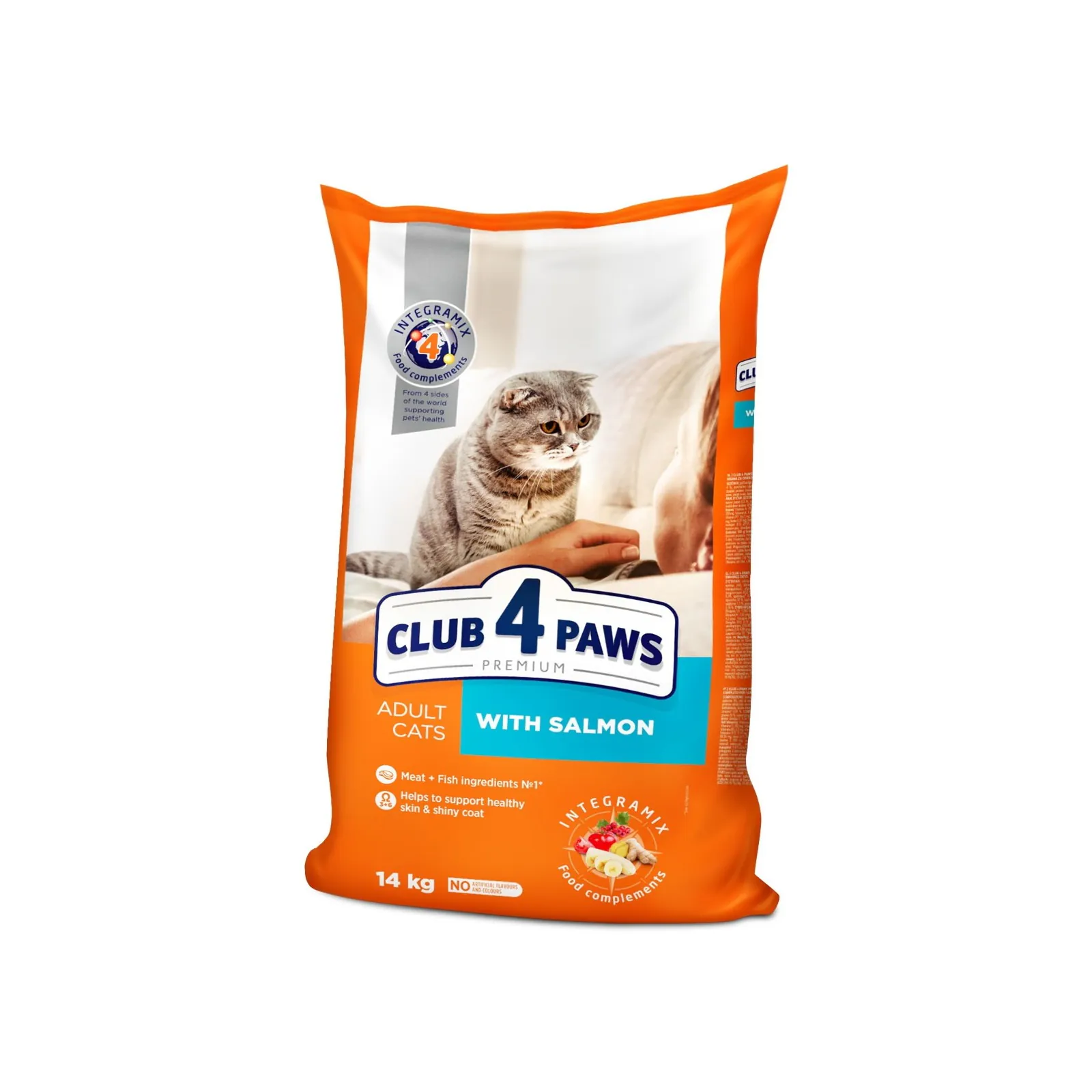 Club 4 Paws Adult с лососем — сухой корм для взрослых кошек