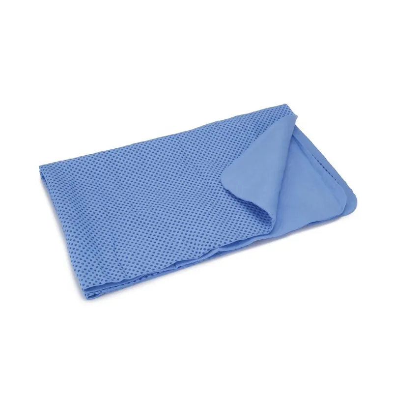 Beeztees Dry Towel, суперабсорбирующее полотенце для собак в тубусе, 66×43 см, синее
